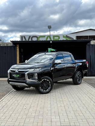MITSUBISHI L200 TRITON 2.4 16V TURBO DIESEL SPORT HPE-S CD 4P 4X4 AUTOMÁTICO MITSUBISHI L200 TRITON 2.4 16V TURBO DIESEL SPORT HPE-S CD 4P 4X4 AUTOMÁTICO